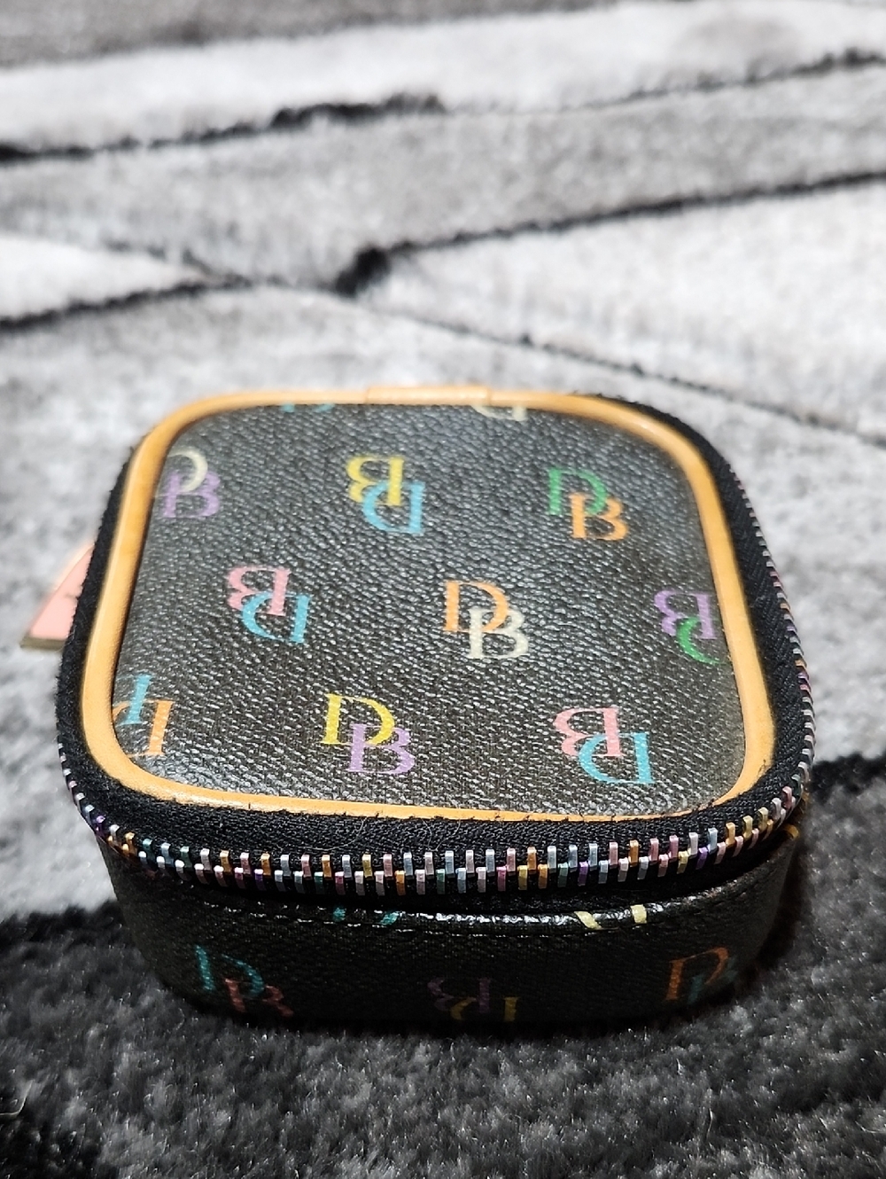 VINTAGE DOONEY & BOURKE MINI RAINBOW MONOGRAM HEART-SHAPE CHARM TRAVEL JEWELRY B - Picture 5 of 15